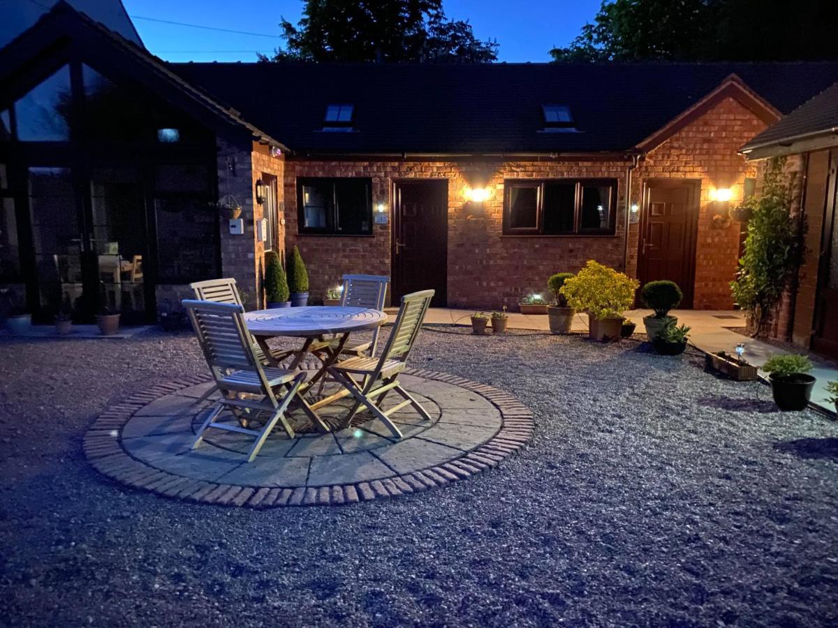 High View Cottage Uttoxeter Exterior foto