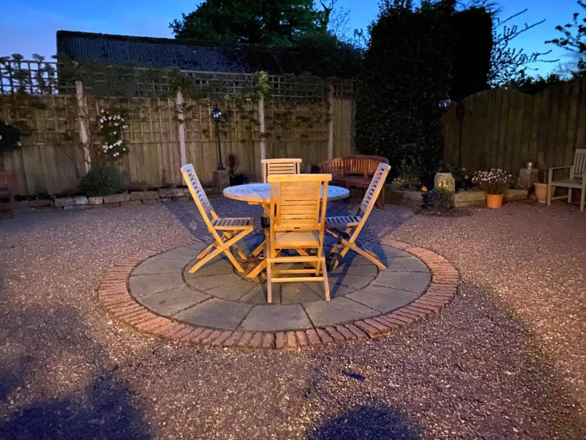 High View Cottage Uttoxeter Exterior foto