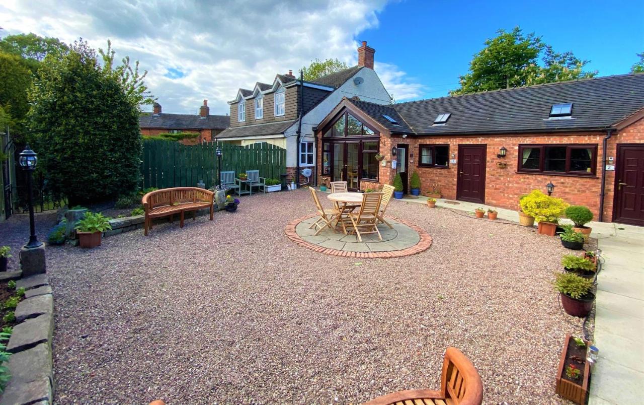 High View Cottage Uttoxeter Exterior foto